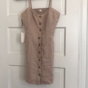 Beautiful dusty pink linen dress. NWT